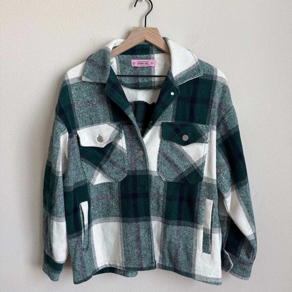 The Urban Gap Women Green White Plaid Shacket Shirt Check Size Small Flannel Top